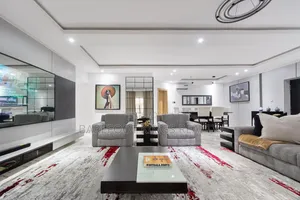 Luxury 3 Bedroom Apartment