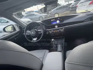 Lexus ES 2017 Gray