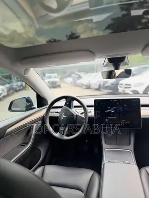 Tesla Model 3 2023 Blue