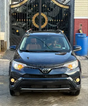 Toyota RAV4 2018 Green