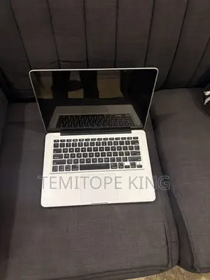 Laptop Apple MacBook 8GB Intel Core i5 HDD+SSD 128GB