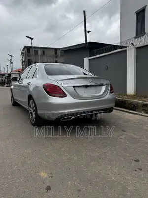Mercedes-Benz C300 2017 Silver