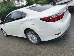 Lexus ES 2016 White