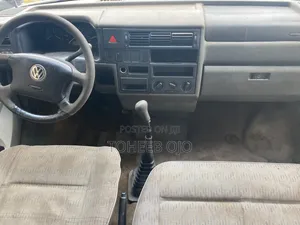 Volkswagen Transporter 1987 White