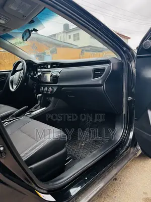 Toyota Corolla 2015 Black