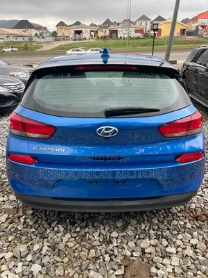 Hyundai Elantra 2018 Blue