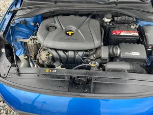 Hyundai Elantra 2018 Blue
