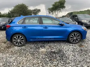 Hyundai Elantra 2018 Blue