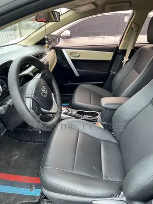 Toyota Corolla 2019 White
