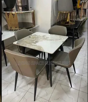 Comfortable Dining Set by 4Seaters