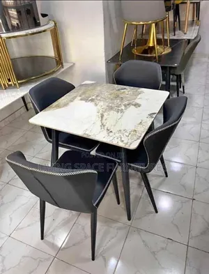 Comfortable Dining Set by 4Seaters