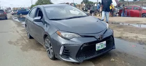 Toyota Corolla SE 4dr Sedan (1.8L 4cyl CVT) 2017 Gray