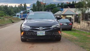 Toyota Camry 2016 Black