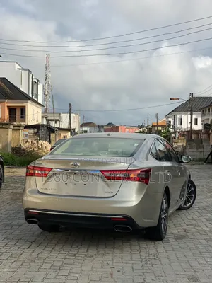 Toyota Avalon 2016 Gold