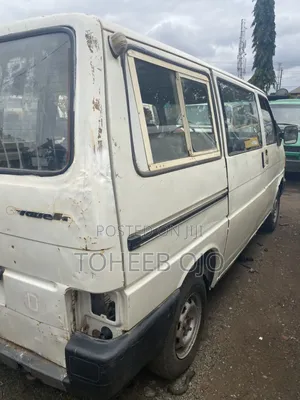 Volkswagen Transporter 1996 White