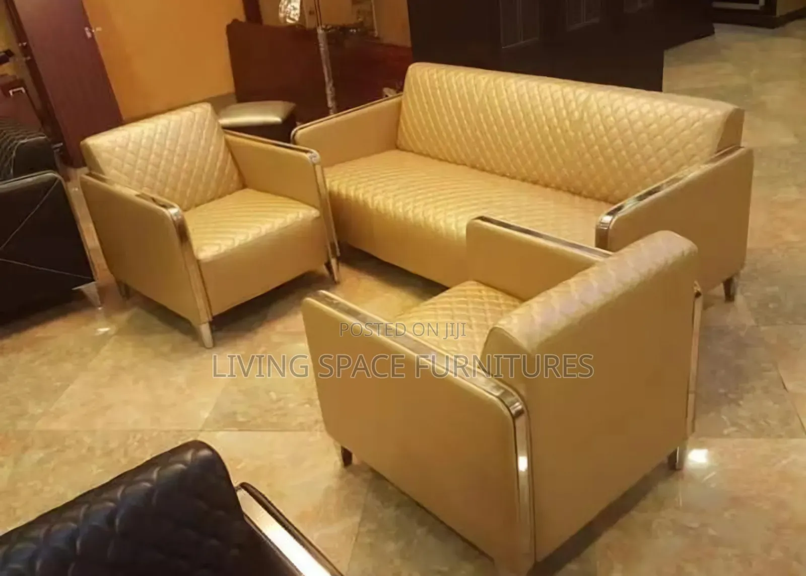 Comfortable Sofa Chairs by 5Seaters