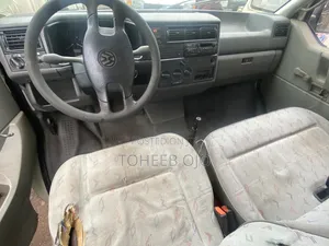 Volkswagen Transporter 1994 White