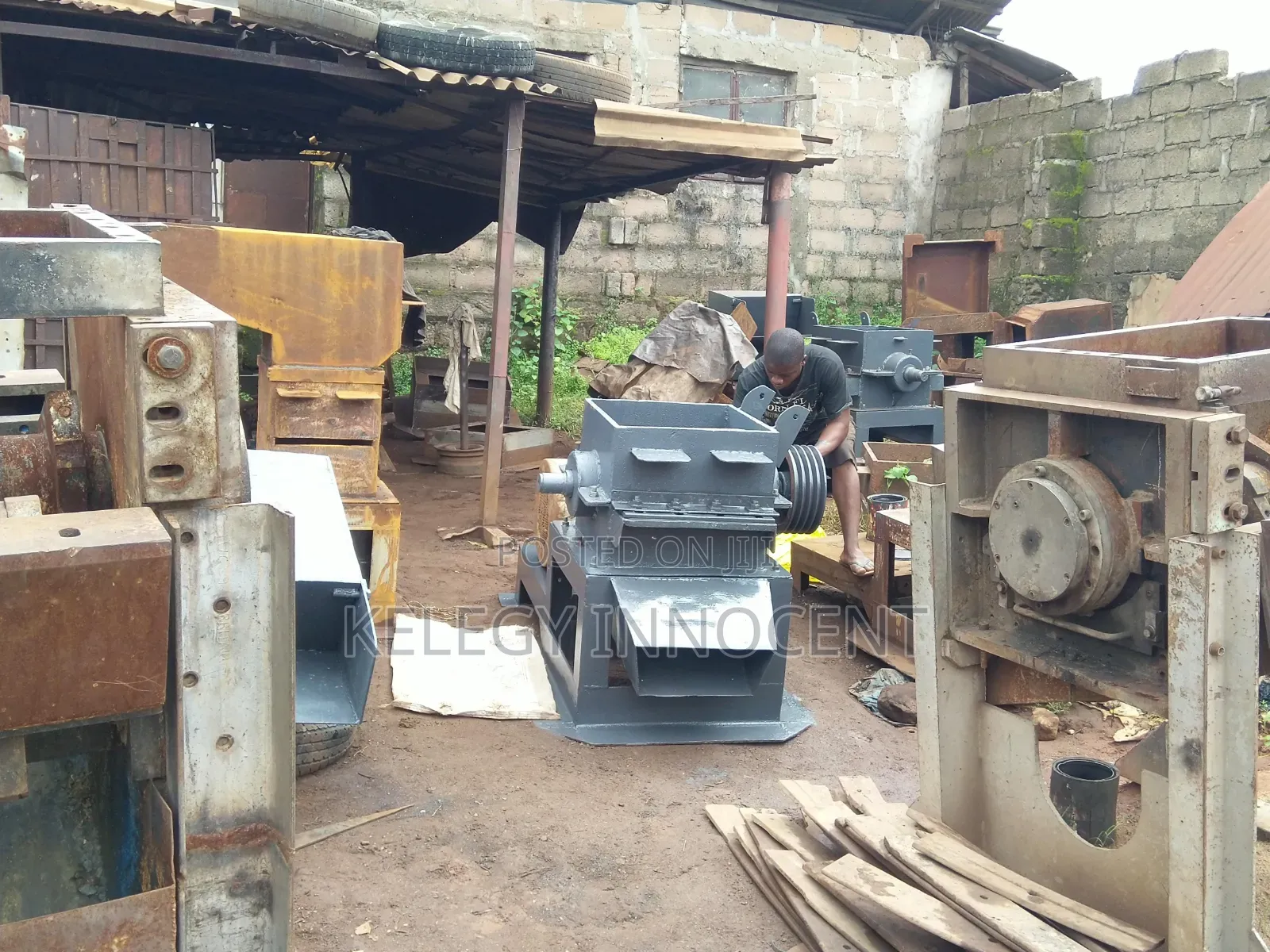 Waste Plastic Crushing Machine