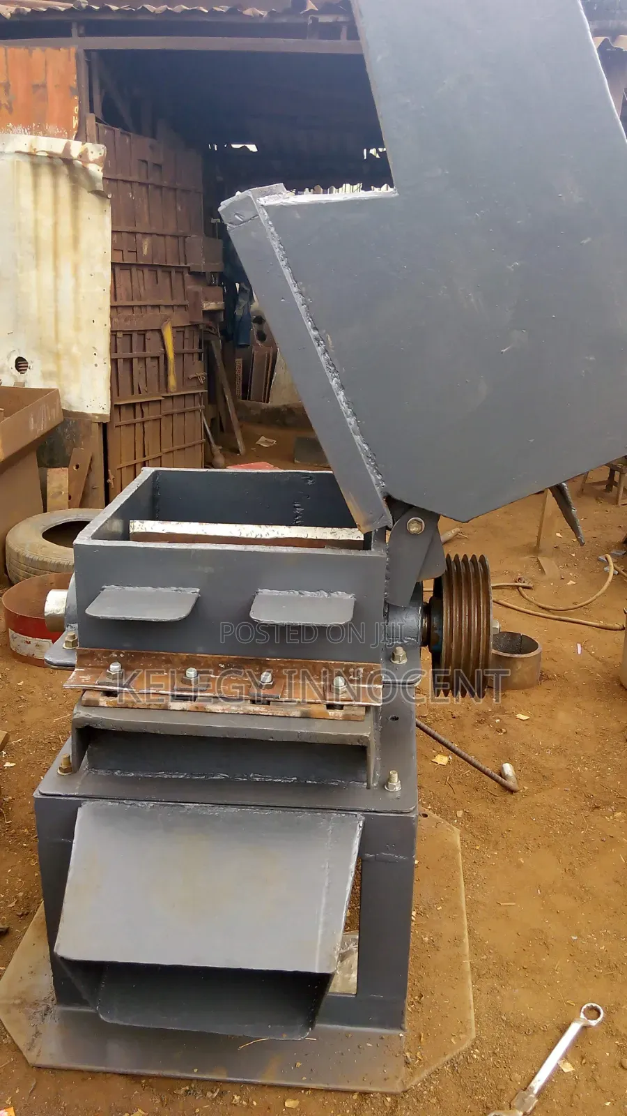 Waste Plastic Crushing Machine