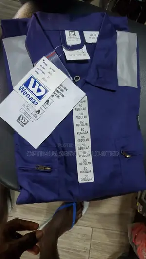 Fire Retardant Overall/Coverall.