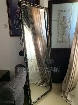 Beautiful Full-Length Standing Mirror – ₦75,000