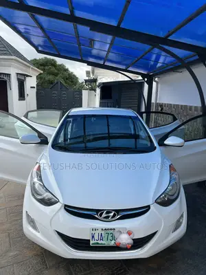 Hyundai Elantra GLS Sedan FWD (1.8L 4cyl 6A) 2013 White