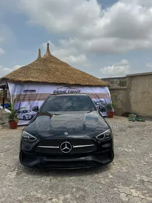 Mercedes-Benz C300 2022 Black