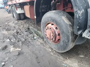 European Used M/Benz AWD 2632 v-10diesel Engine Truck