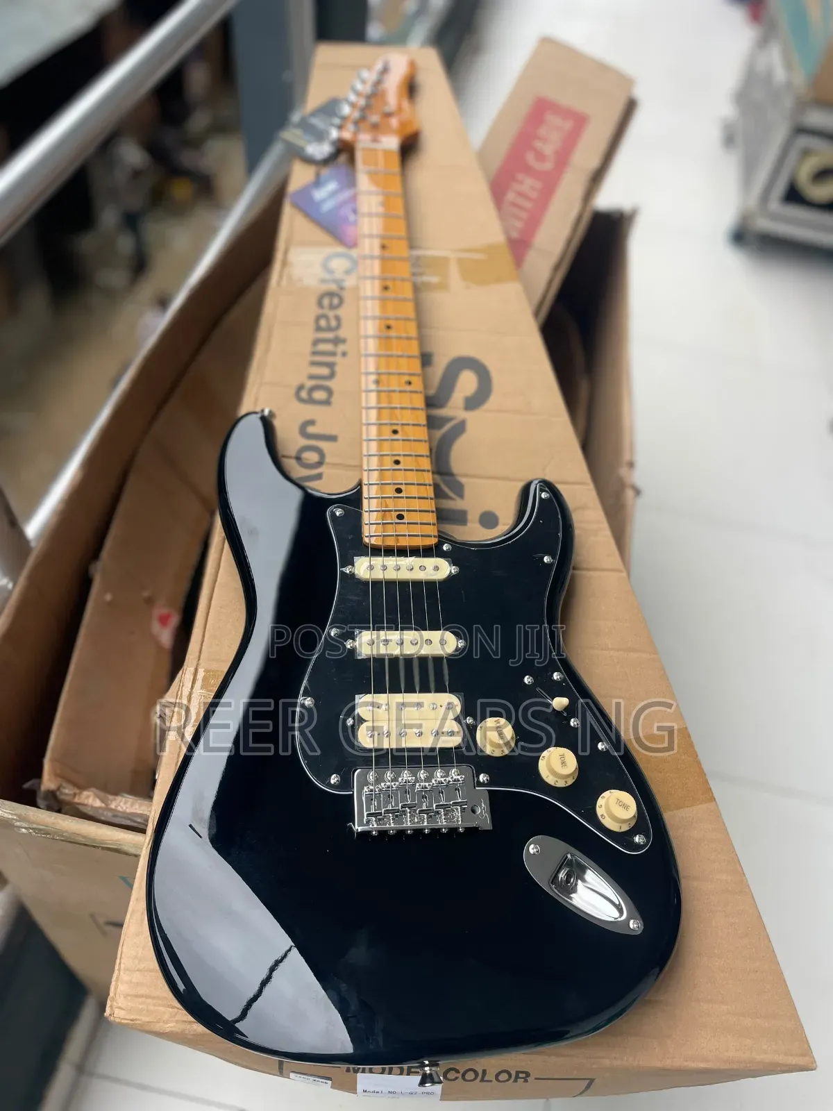 Smiger LG 2 Pro Black Stratocaster Guitar