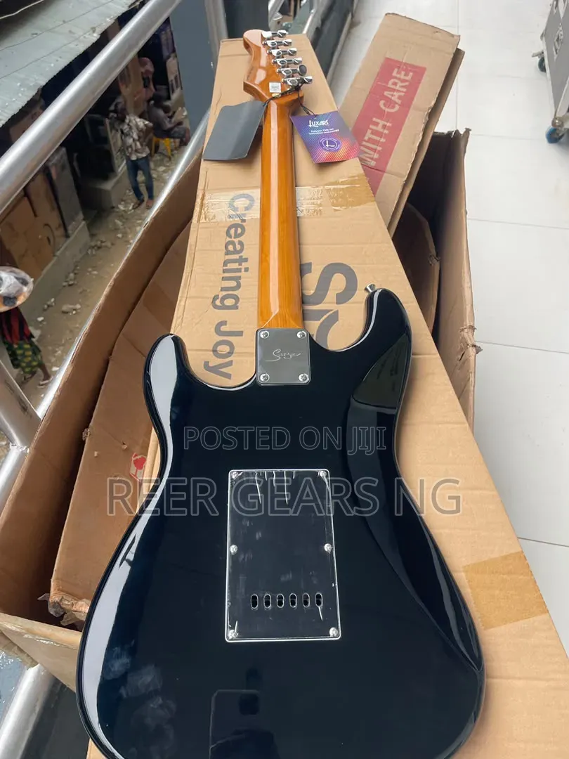 Smiger LG 2 Pro Black Stratocaster Guitar