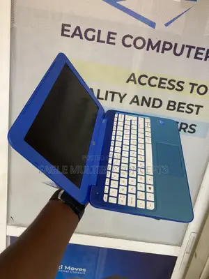 Laptop HP Stream 11 2GB Intel Celeron SSD 32GB