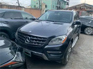 Mercedes-Benz M Class ML350 4dr SUV (3.5L 6cyl 7A) 2015 Gray