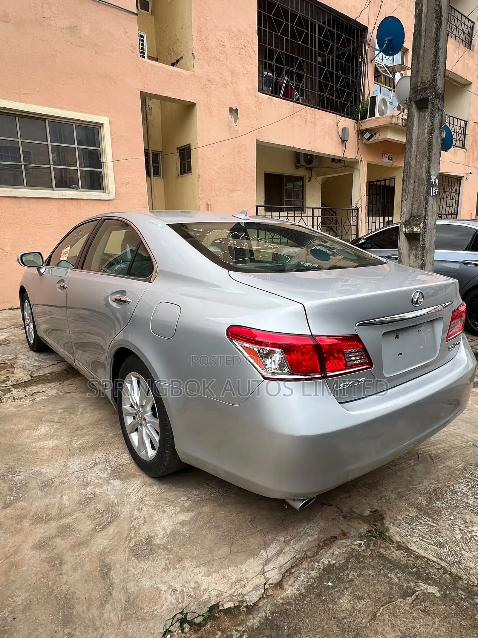 Lexus ES 350 2010 Silver