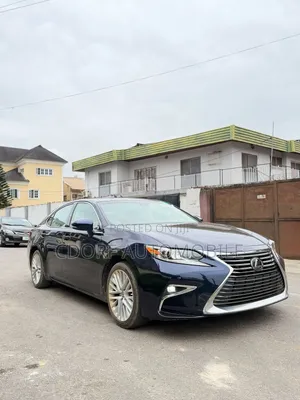 Lexus ES 2016 Blue