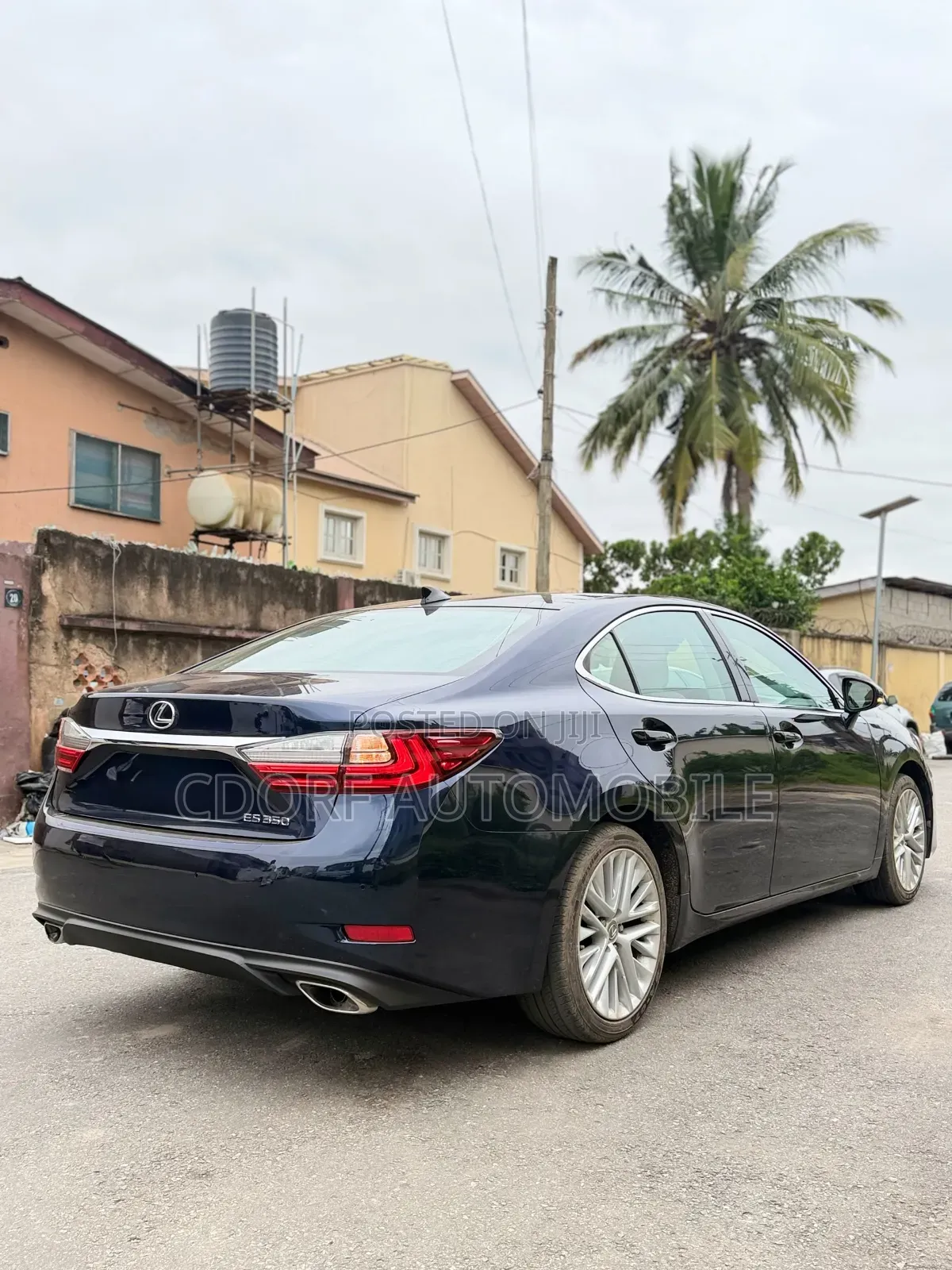 Lexus ES 2016 Blue