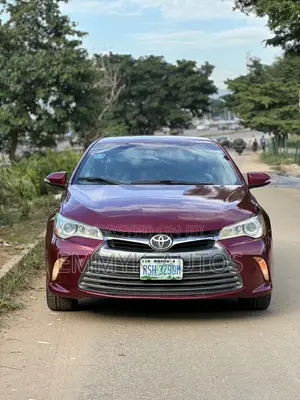 Toyota Camry LE 4dr Sedan (2.5L 4cyl 6A) 2015 Maroon
