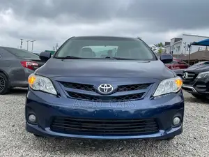 Toyota Corolla 2013 Blue