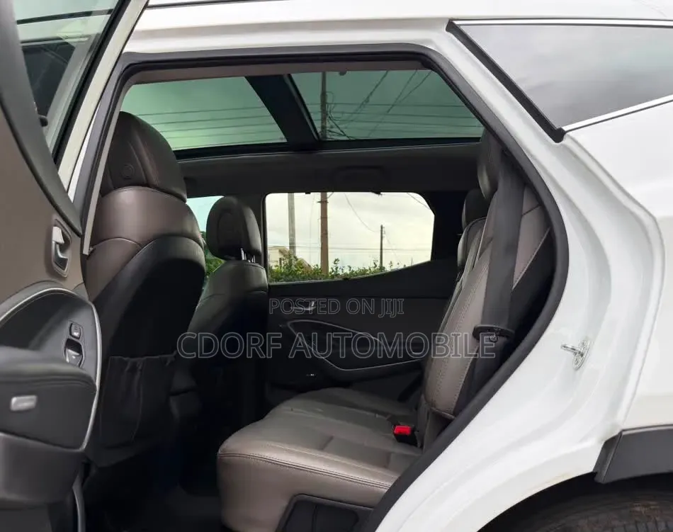 Hyundai Santa Fe 2014 White
