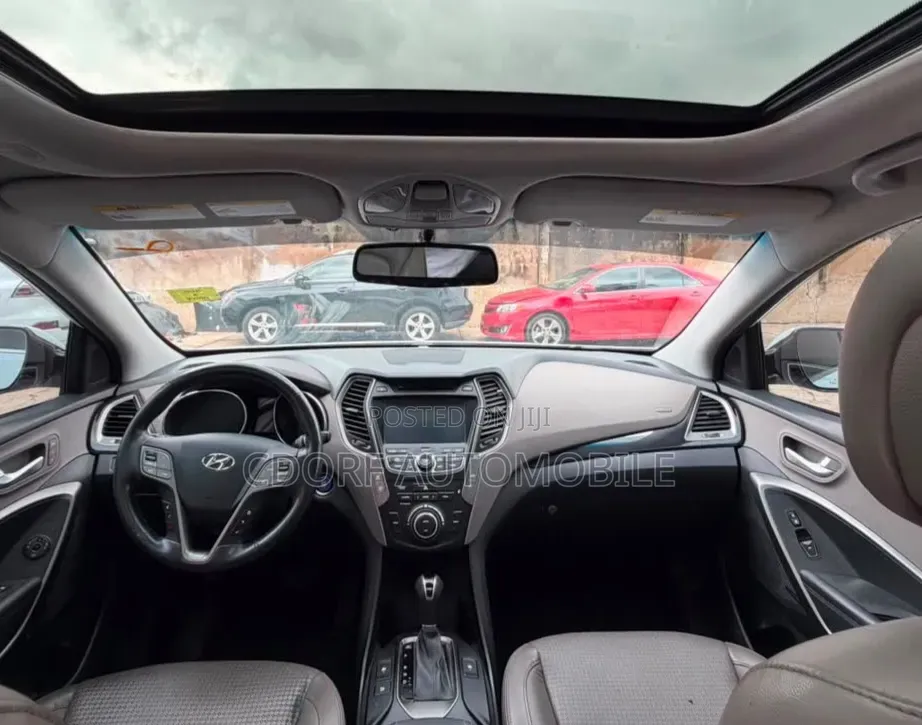 Hyundai Santa Fe 2014 White