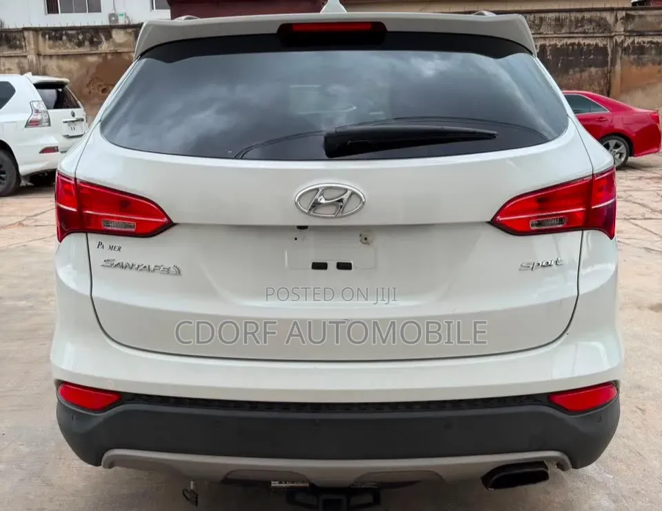 Hyundai Santa Fe 2014 White