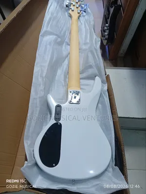 24frets Ibanez 5-String Ative Bass Guitar White Colour With Bag Cable