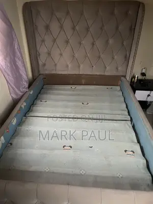 Upholstery Bed Frame 4by6 Measurement Still in Good Condition.