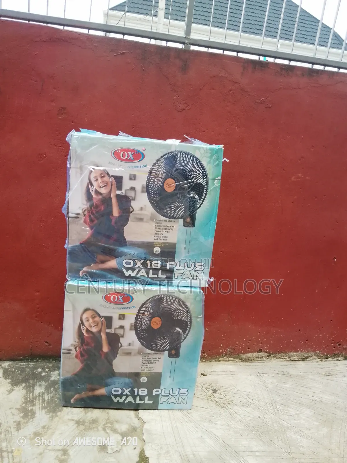 OX 18" Plus Wall Fan – Powerful Efficient Cooling