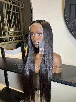 Wig Stylist