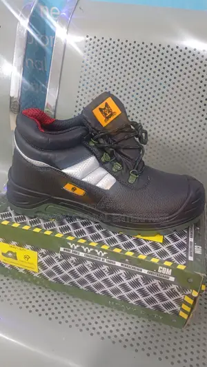 CAT Safety Boot