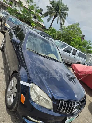 Mercedes-Benz C300 2009 Blue