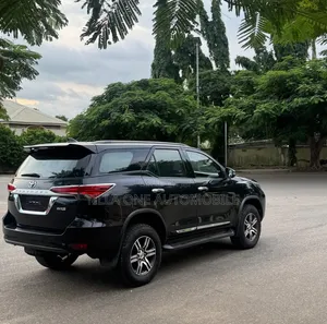 Toyota Fortuner 4.0 AWD 2021 Black