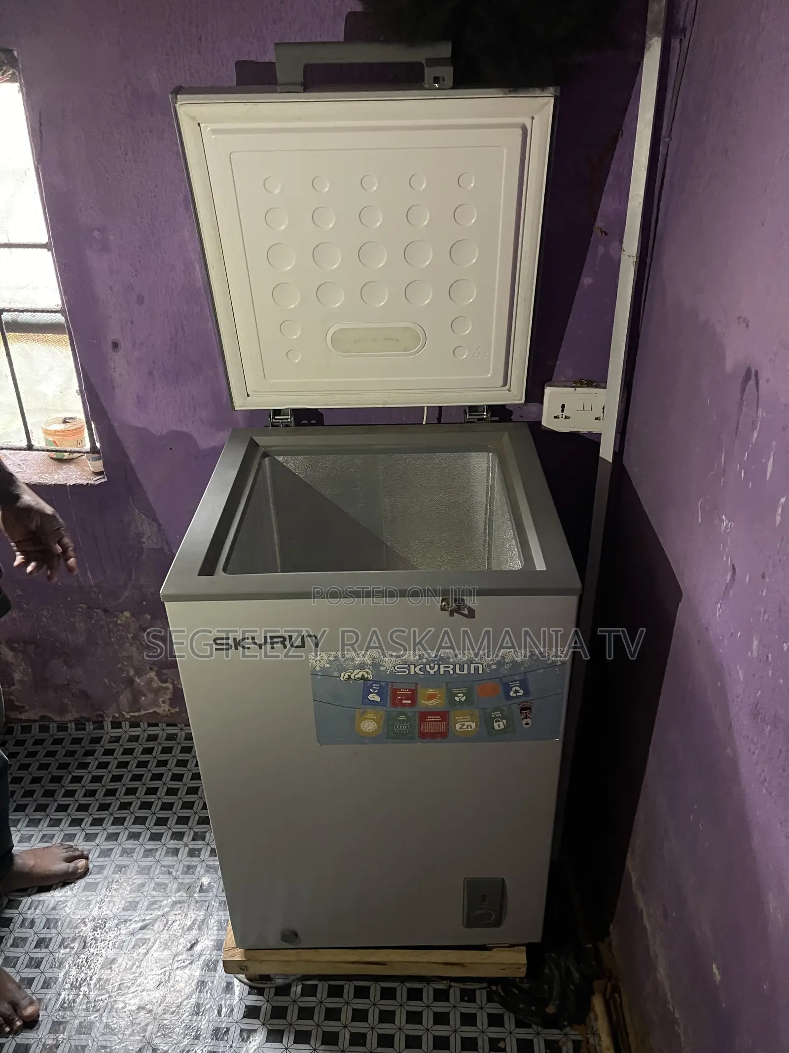 Refrigerator