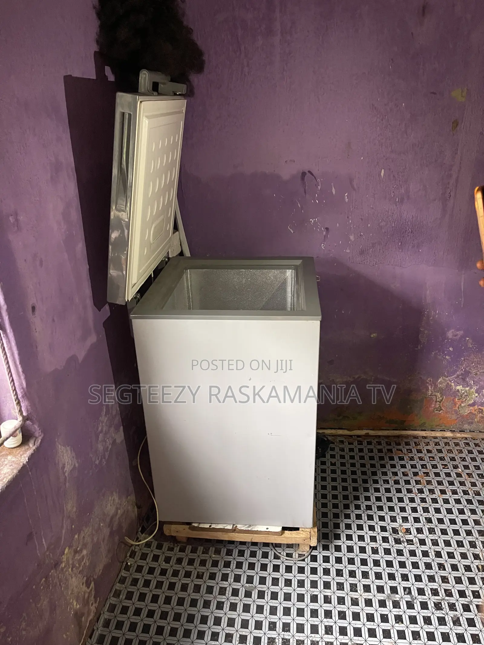 Refrigerator