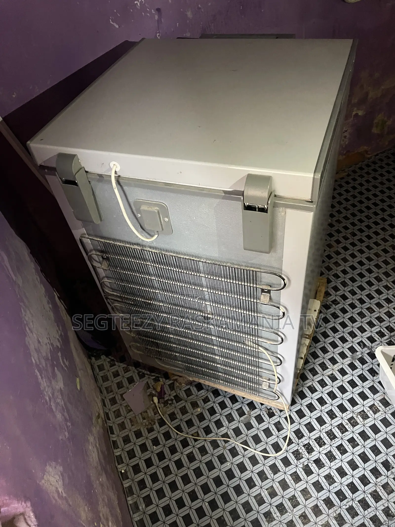 Refrigerator